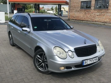 Авто Mercedes 220 2005 № 7988146