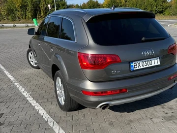 Авто Audi Q7 2012 № 7988171