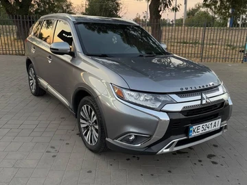 Авто Mitsubishi Outlander 2019 № 7988625
