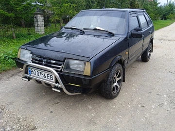 Авто ВАЗ 2109 1999 № 7988811