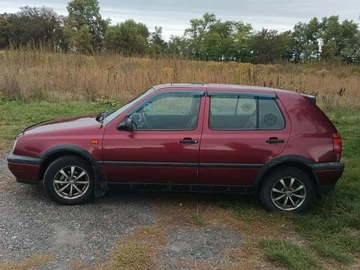 Авто Volkswagen Golf 1993 № 7988994