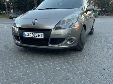Авто Renault Scenic 2011 № 7989156