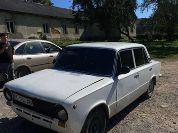 Авто ВАЗ 2101 1983 № 7989221