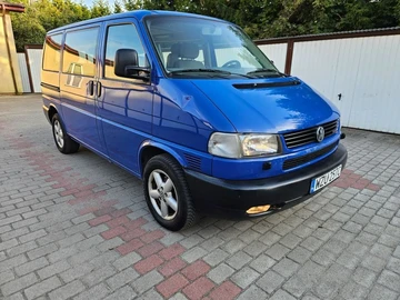 Авто Volkswagen Transporter 2000 № 7989225