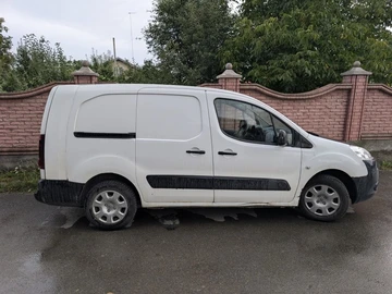 Авто Peugeot Partner 2013 № 7989333