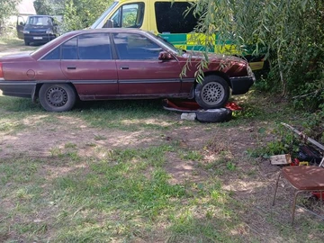 Авто Opel Admiral 2000 № 7989422