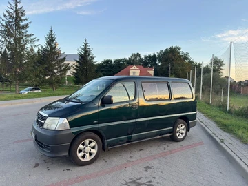 Авто Toyota Hiace 2010 № 7989428