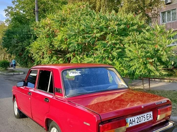 Авто ВАЗ 2107 1990 № 7989564