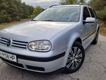 Авто Volkswagen Golf 2001 № 7989648