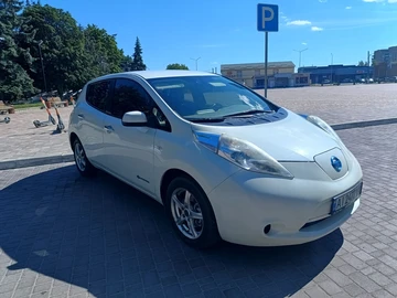 Авто Nissan Leaf 2011 № 7989681