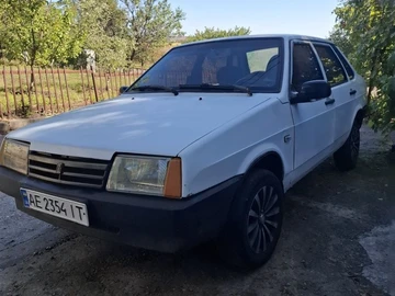 Авто ВАЗ 21099 1999 № 7989912