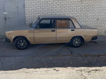 Авто ВАЗ 2105 1982 № 7990162