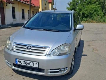 Авто Toyota Avensis Verso 2002 № 7990186