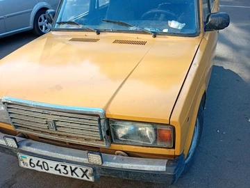 Авто ВАЗ 2107 1986 № 7990310