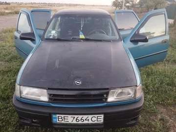 Авто Opel Vectra 1992 № 7990372