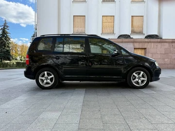Авто Volkswagen Touran 2004 № 7990455