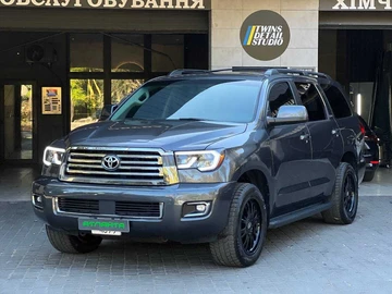 Авто Toyota Sequoia 2017 № 7990456
