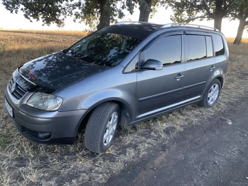 Авто Volkswagen Touran 2004 № 7990457