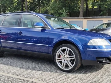 Авто Volkswagen Passat Variant 2003 № 7990498