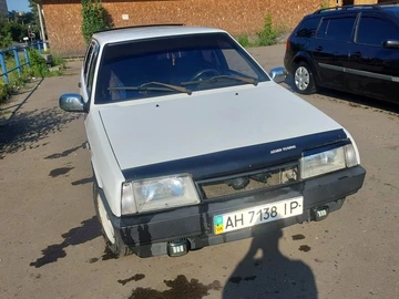 Авто ВАЗ 2109 1993 № 7990792