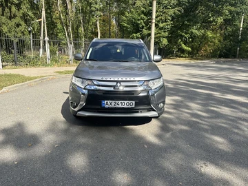 Авто Mitsubishi Outlander 2016 № 7990952