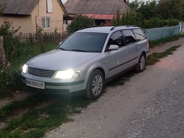Авто Volkswagen Passat Variant 2000 № 7991140