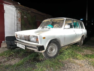 Авто ВАЗ 2104 1990 № 7991148