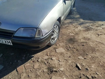 Авто Opel Omega 1987 № 7991184