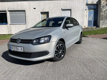 Авто Volkswagen Polo 2012 № 7991413