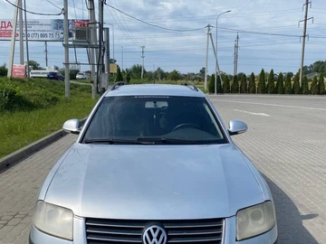 Авто Volkswagen Passat Variant 2003 № 7991417