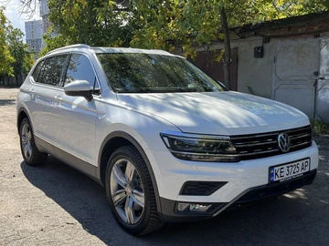 Авто Volkswagen Tiguan 2019 № 7991436