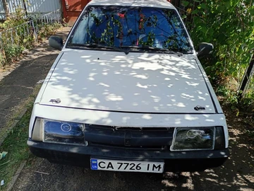 Авто ВАЗ 2109 1988 № 7991618
