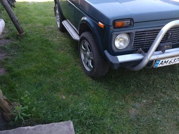Авто ВАЗ 2121 2001 № 7991962