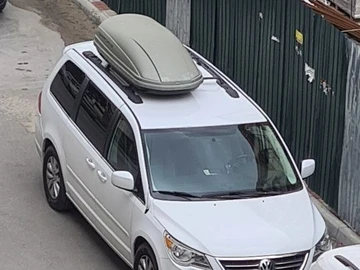 Авто Volkswagen Routan 2013 № 7991984