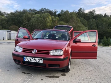 Авто Volkswagen Golf 2000 № 7991997