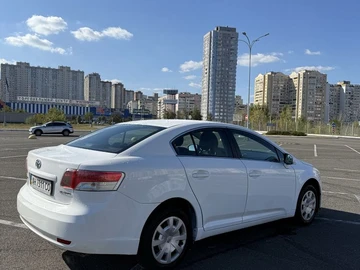Авто Toyota Avensis 2010 № 7992009