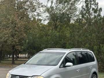 Авто Volkswagen Touran 2004 № 7992177