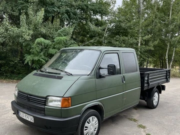 Авто Volkswagen Transporter 2000 № 7992203