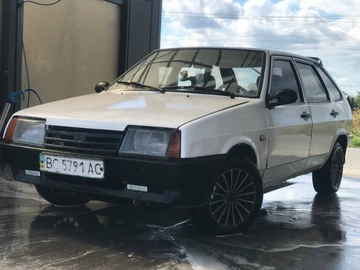 Авто ВАЗ 2109 1993 № 7992750