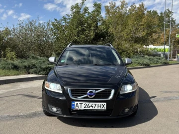Авто Volvo V50 2011 № 7992758