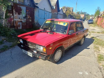 Авто ВАЗ 2105 1983 № 7992765