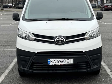 Авто Toyota Avensis Verso 2017 № 7992935