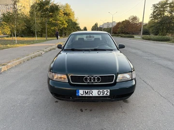 Авто Audi A4 1996 № 7993363