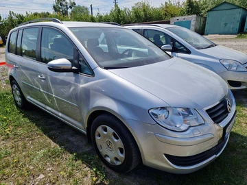 Авто Volkswagen Touran 2010 № 7993629