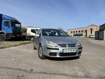 Авто Volkswagen Golf 2003 № 7993683