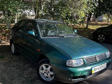 Авто Volkswagen Polo 1998 № 7993694
