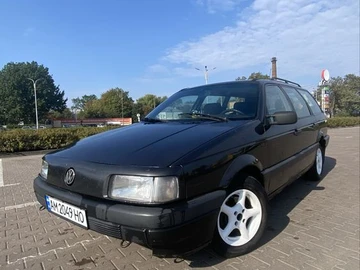 Авто Volkswagen Passat Variant 1989 № 7993801
