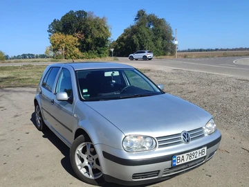 Авто Volkswagen Golf 2001 № 7993807