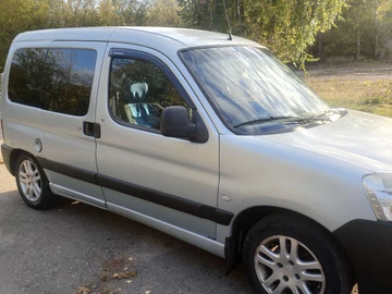Авто Peugeot Partner 2004 № 7993818