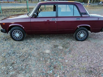 Авто ВАЗ 2107 2004 № 7994046